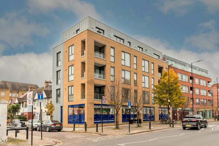 2 Bedroom Flat To Rent In Shore Place, Victoria Park, E9