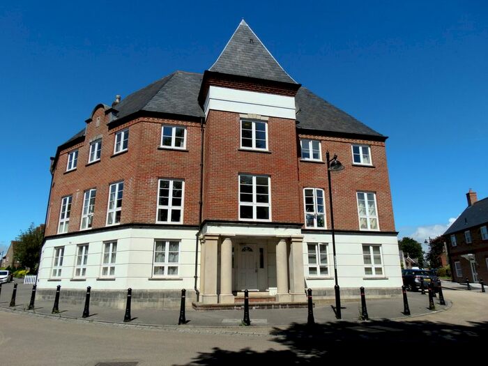 2 Bedroom Flat To Rent In Cedar Road, Charlton Down DT2