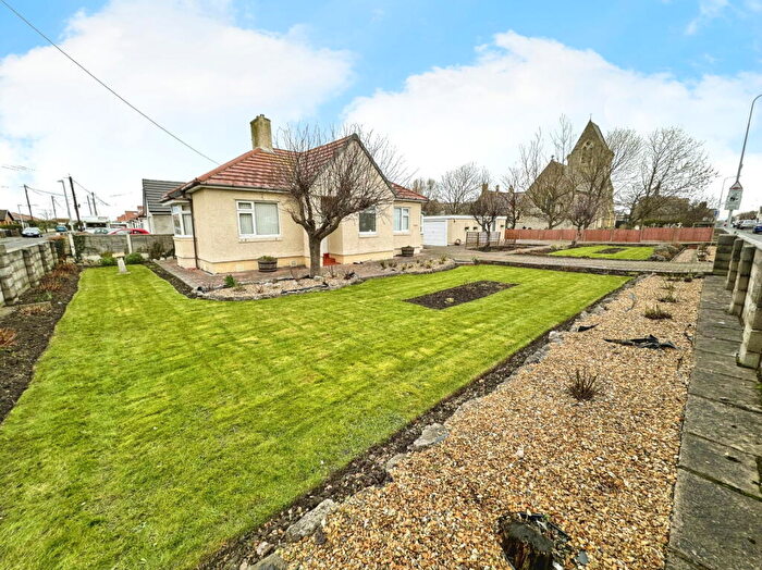 2 Bedroom Detached Bungalow For Sale In Towyn Road, Conwy, LL22