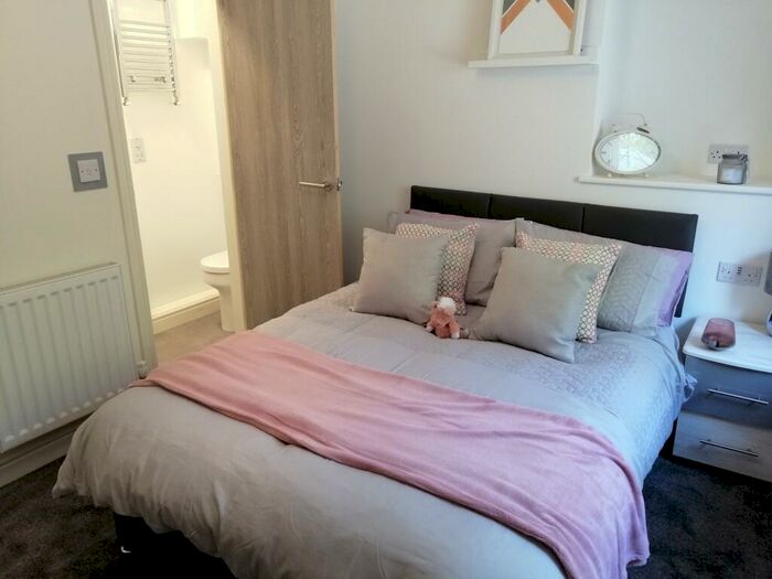 1 Bedroom Terraced House To Rent In Holyhead Road, Bangor, Gwynedd, LL57