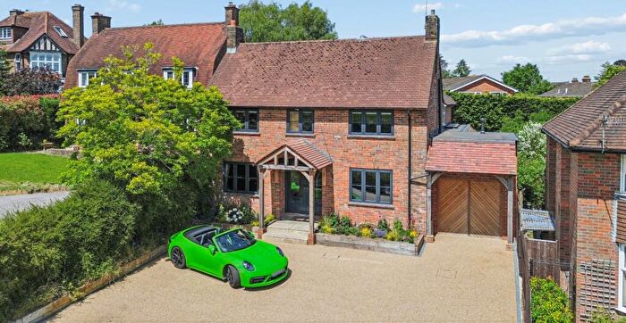 4 Bedroom Detached House For Sale In Chartridge Lane, Chesham, Buckinghamshire, HP5