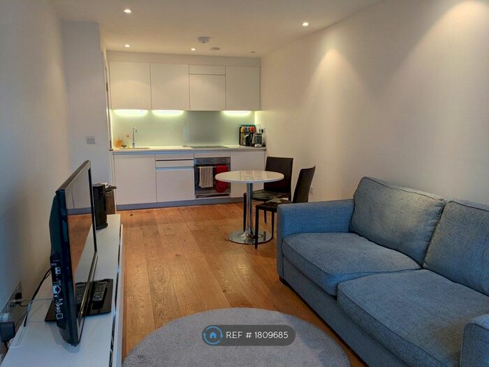 1 Bedroom Flat To Rent In Tiltman Place, London, N7