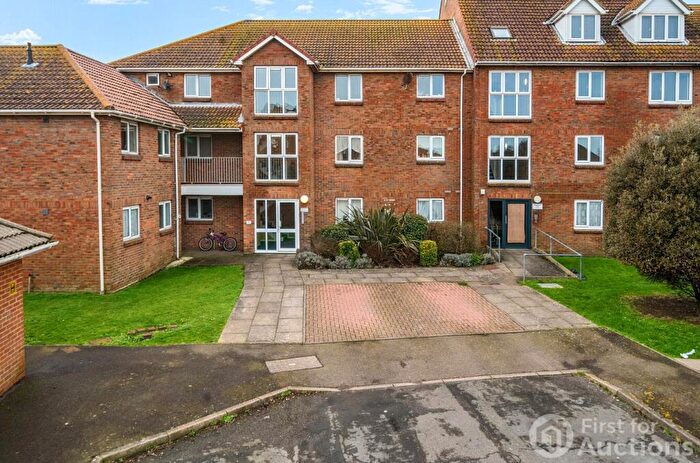 1 Bedroom Apartment For Sale In Collingwood Close, Eastbourne, East Sussex, BN23