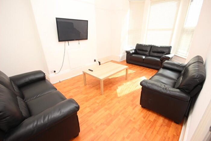 7 Bedroom Terraced House To Rent In Langdale Road, L15