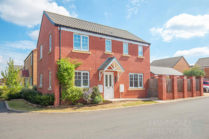 3 Bedroom Detached House For Sale In Clements Avenue, Wymondham, NR18