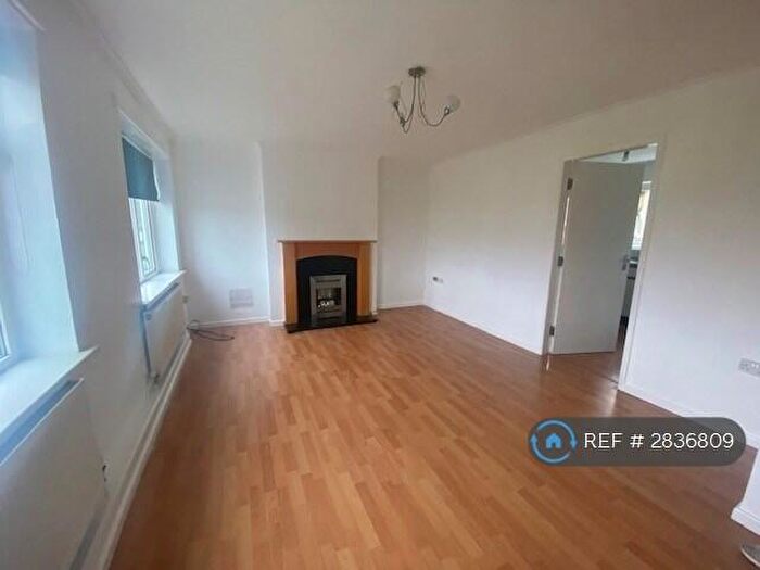 1 Bedroom Flat To Rent In Willow Garth Road, Chesterfield, S41