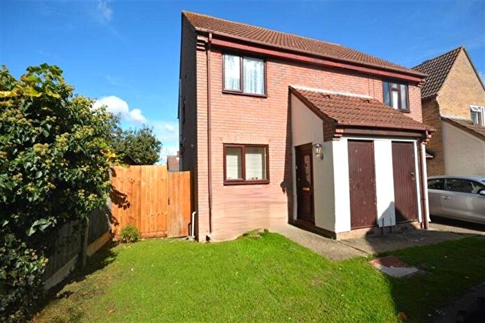 2 Bedroom End Of Terrace House For Sale In Warley Close, Braintree, CM7