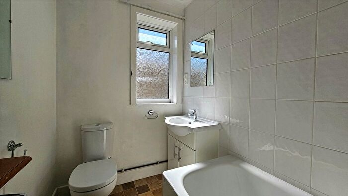 2 Bedroom Bungalow For Sale In Lower Blandford Road, Shaftesbury, Dorset, SP7