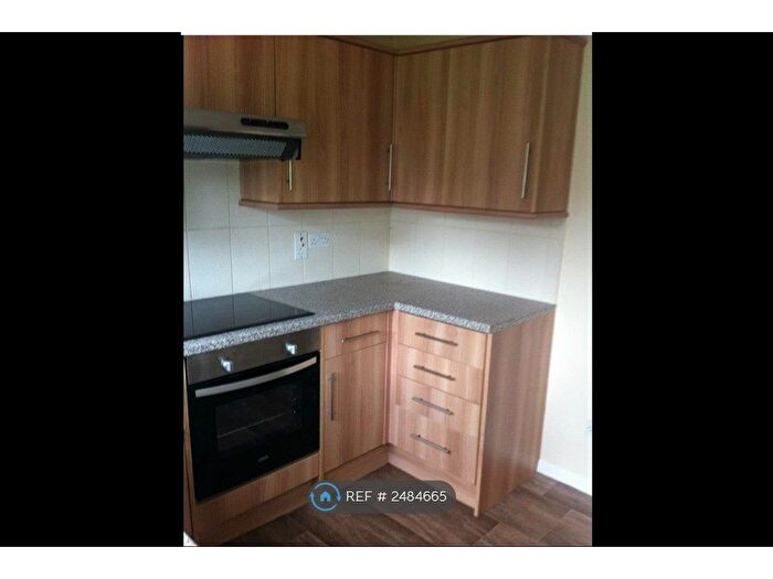 2 Bedroom Maisonette To Rent In Oxburgh Close, Eastleigh, SO50