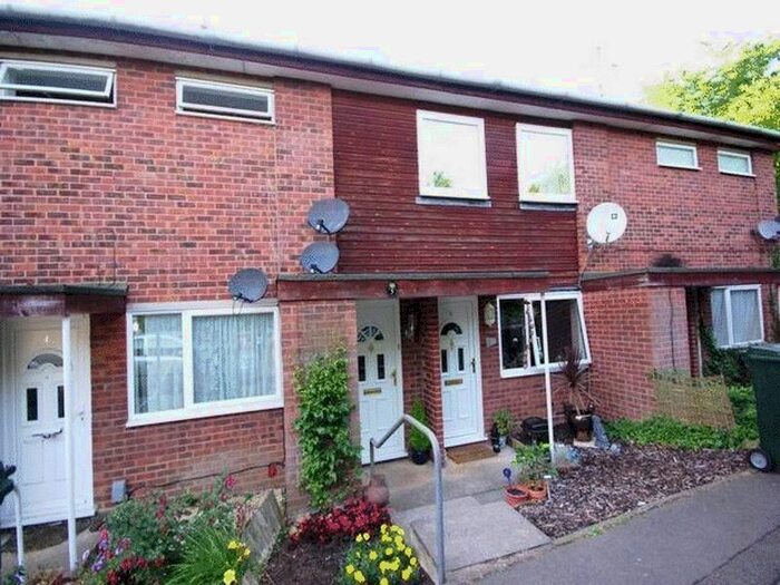 1 Bedroom Flat To Rent In Silk Mill Road, Watford WD19