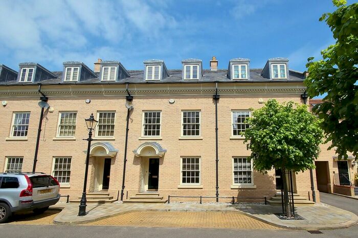 3 Bedroom Town House To Rent In River Place, St Ives, Cambs, PE27