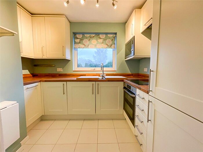 2 Bedroom Apartment To Rent In Walsall Road, Sutton Coldfield, West Midlands, B74