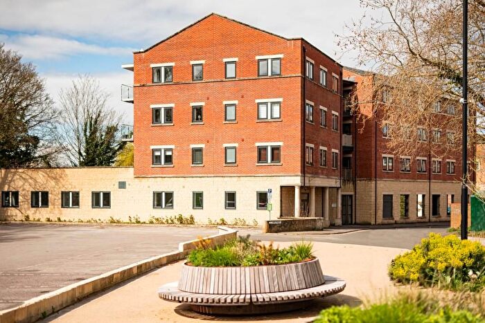 1 Bedroom Flat For Sale In Court Street, Trowbridge, BA14