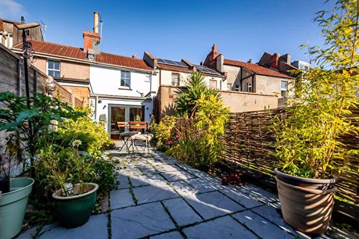 2 Bedroom Terraced House For Sale In North View | Westbury Park, BS6