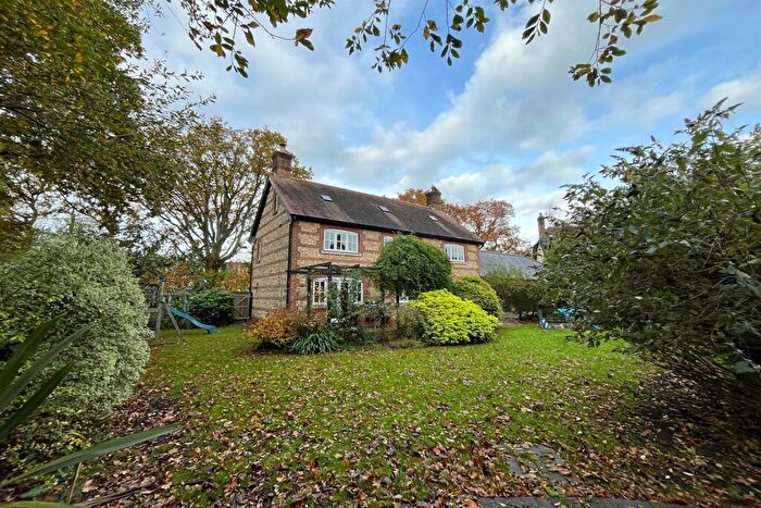 5 Bedroom Detached House For Sale In Lytchett Matravers, BH16
