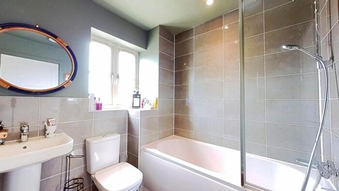 3 Bedroom Terraced House For Sale In Grasslings Close, Moulton, NN3
