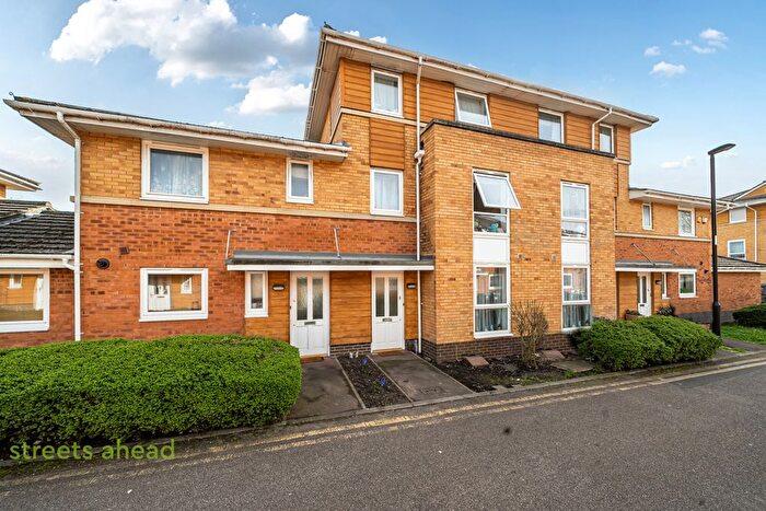 5 Bedroom Terraced House For Sale In Manning Gardens, Croydon, CR0