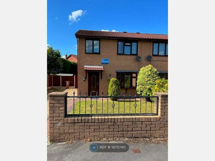 3 Bedroom Semi-Detached House To Rent In Machynlleth Way, Connah's Quay, Deeside, CH5