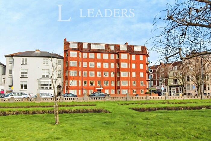 2 Bedroom Apartment For Sale In Queen's Keep, Clarence Parade, Southsea, PO5