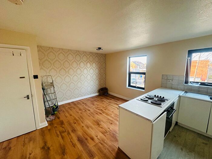 1 Bedroom Flat To Rent In Vicarage Lane, Eastham, E15