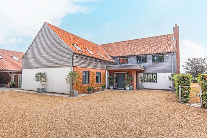 4 Bedroom Detached House For Sale In Large Family Home With Incredible Field Views Nestled In Peaceful Ringstead, PE36