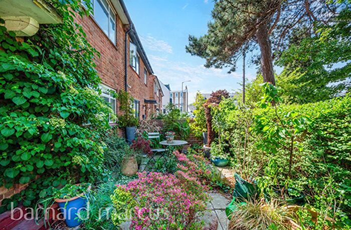 2 Bedroom Semi-Detached House For Sale In St. James's Close, London, SW17