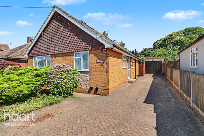 2 Bedroom Bungalow For Sale In King George Road, Chatham, ME5