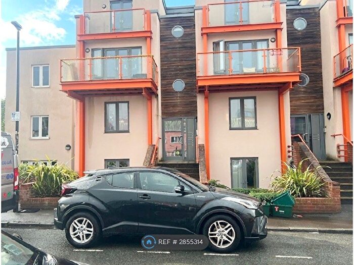 1 Bedroom Flat To Rent In Argyle Road, Bristol, BS2