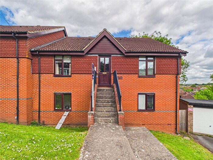 1 Bedroom Apartment For Sale In Queensdown Gardens, Bristol, BS4