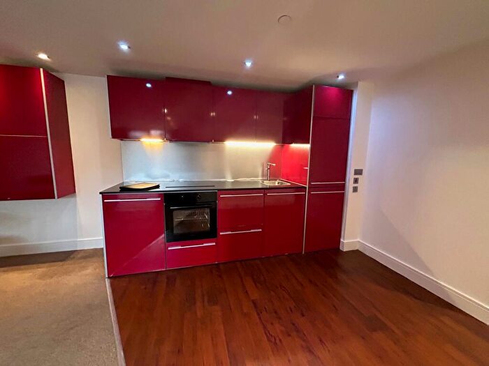 2 Bedroom Flat To Rent In The Ropewalk, Nottingham, NG1