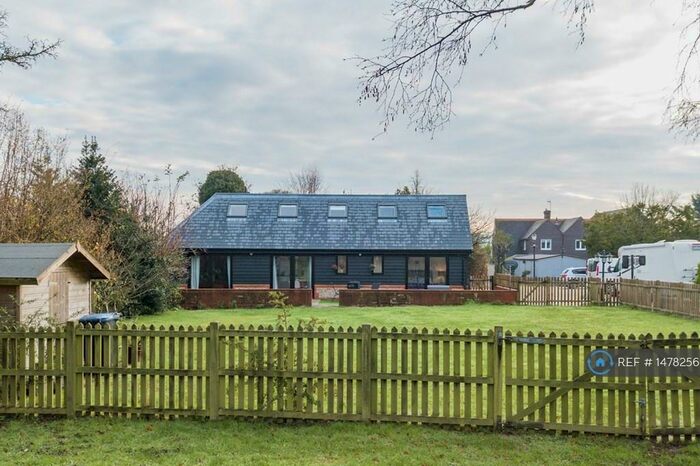 2 Bedroom Bungalow To Rent In Beggars Roost, Woolage Green, Canterbury, CT4