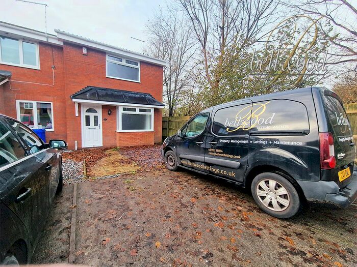 3 Bedroom Town House To Rent In Gallimore Close, Stoke-On-Trent, ST6