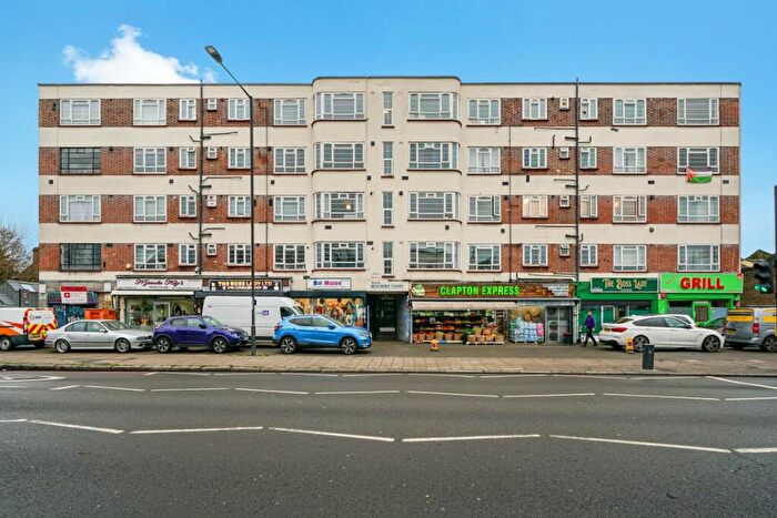 3 Bedroom Flat To Rent In Beaumont Court, Upper Clapton Road, Hackney, E5