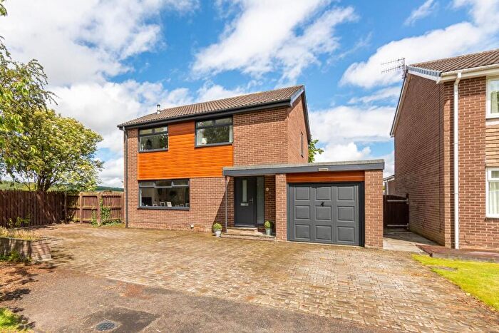4 Bedroom Detached House For Sale In The Pastures, Stocksfield, NE43