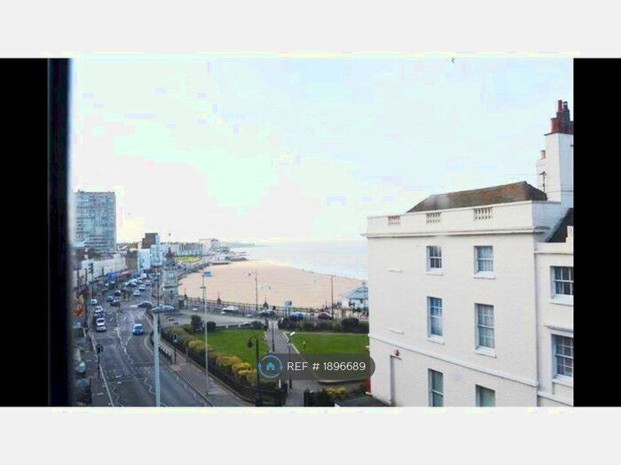 4 Bedroom Flat To Rent In Marine Gardens, Margate, CT9