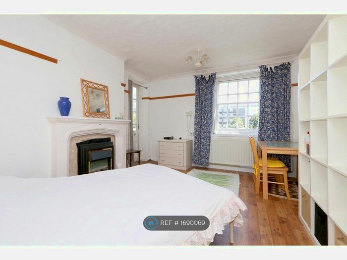 2 Bedroom Flat To Rent In Keir Hardie House, London, N19