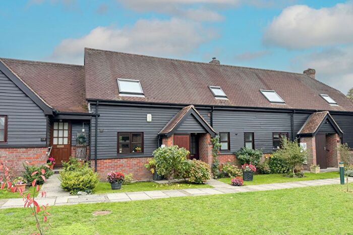 2 Bedroom Villa For Sale In Homestead, Thame, Oxfordshire, OX9