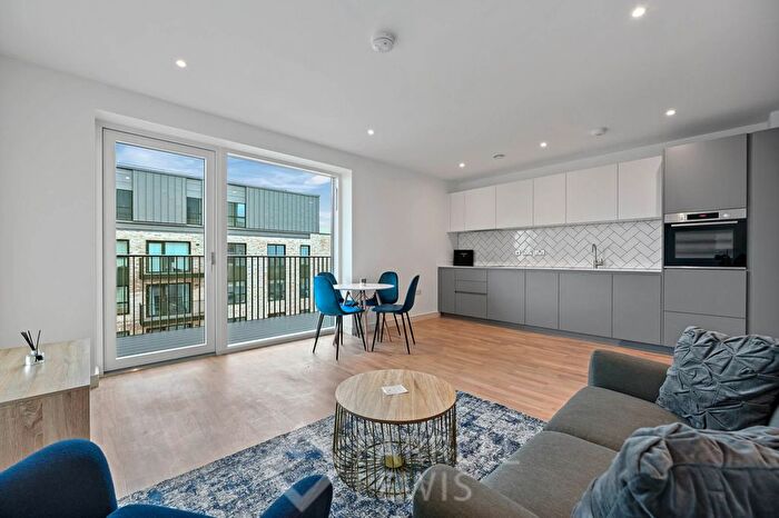 1 Bedroom Flat To Rent In Greenleaf Walk, Southall, UB1