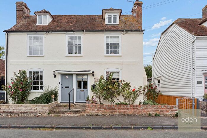 2 Bedroom Semi-Detached House For Sale In Church Street, Teston, ME18