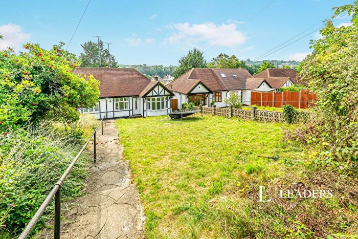 3 Bedroom Bungalow To Rent In Montpelier Road, CR8