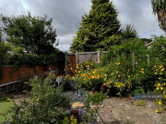 2 Bedroom Bungalow To Rent In Orchard Way, Barnham, Bognor Regis, PO22