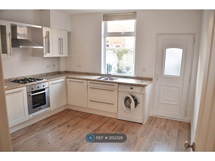 2 Bedroom Terraced House To Rent In Lichfield Avenue, Stockport, SK5