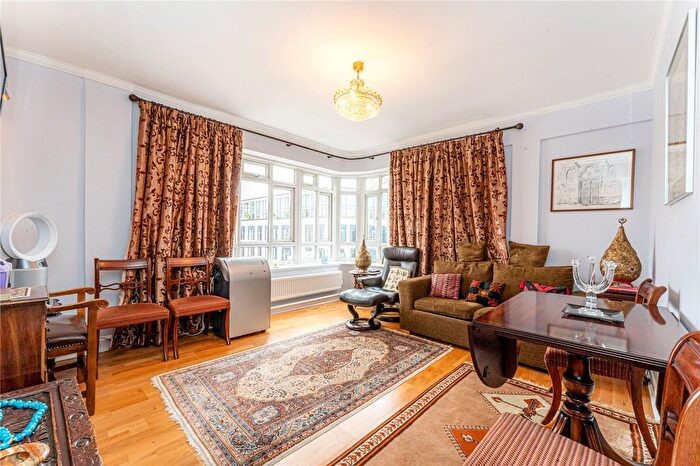 2 Bedroom Flat For Sale In Portsea Place, Hyde Park, W2