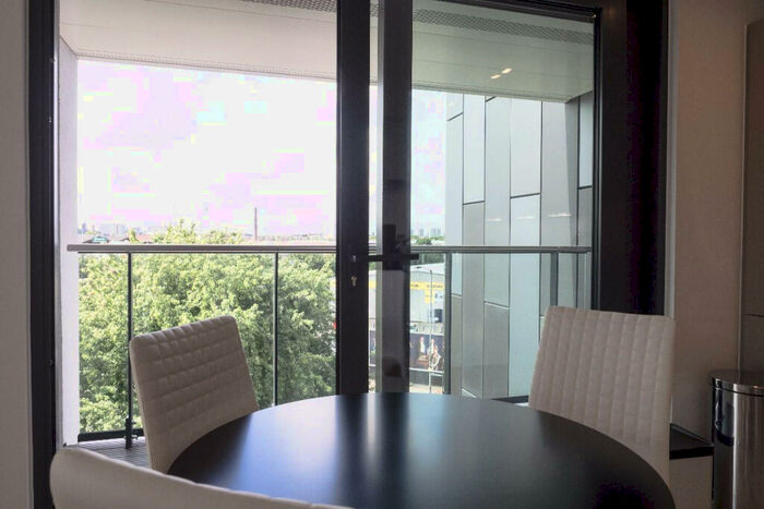 2 Bedroom Flat To Rent In Chancellor House, Rotherhithe New Road, London, SE16