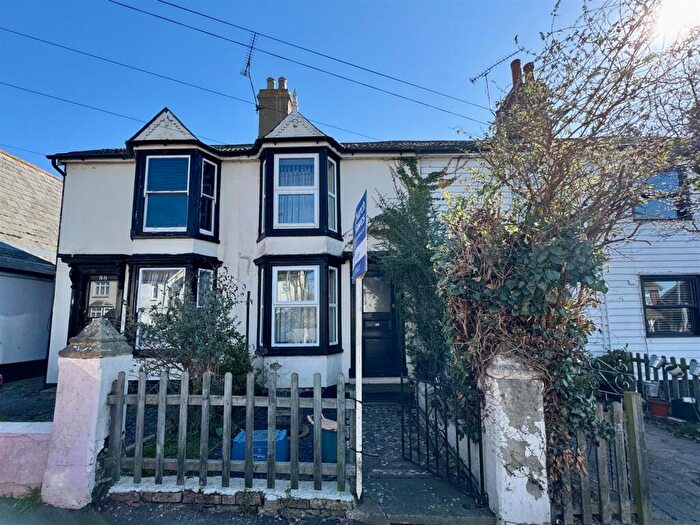 2 Bedroom Terraced House For Sale In Station Road, Burnham-on-Crouch, CM0