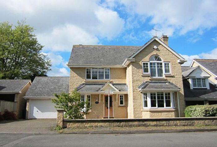 4 Bedroom Property To Rent In Newcourt Road, Charlton Kings, Cheltenham, GL53