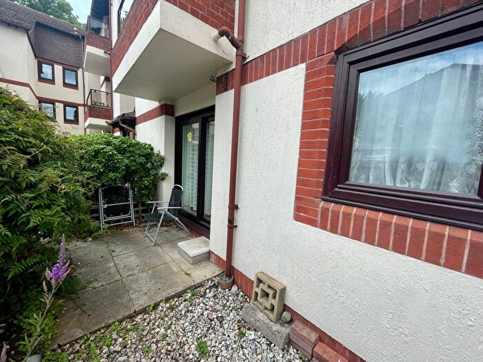 2 Bedroom Flat For Sale In Lynway Court, St. Marychurch Road, Torquay, TQ1