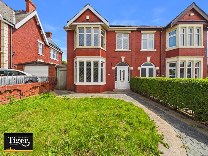 3 Bedroom Semi-Detached House For Sale In St. Annes Road, Blackpool, FY4