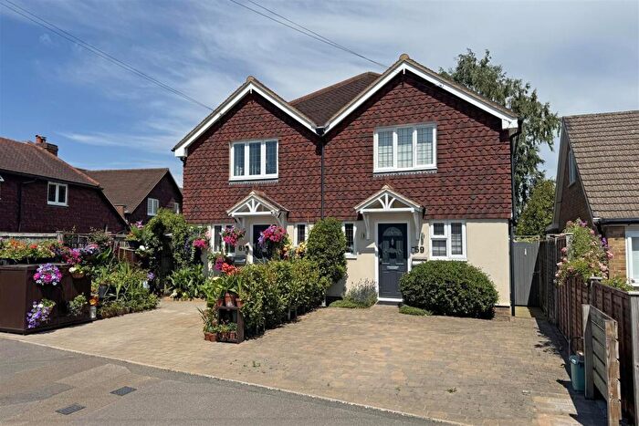 2 Bedroom Semi Detached House For Sale In Farncombe, GU7