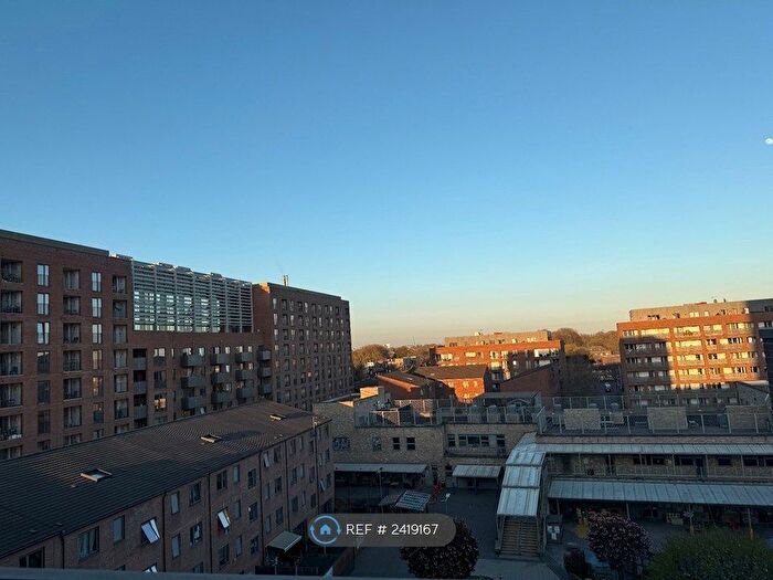 2 Bedroom Flat To Rent In Edwin Street, London, E16